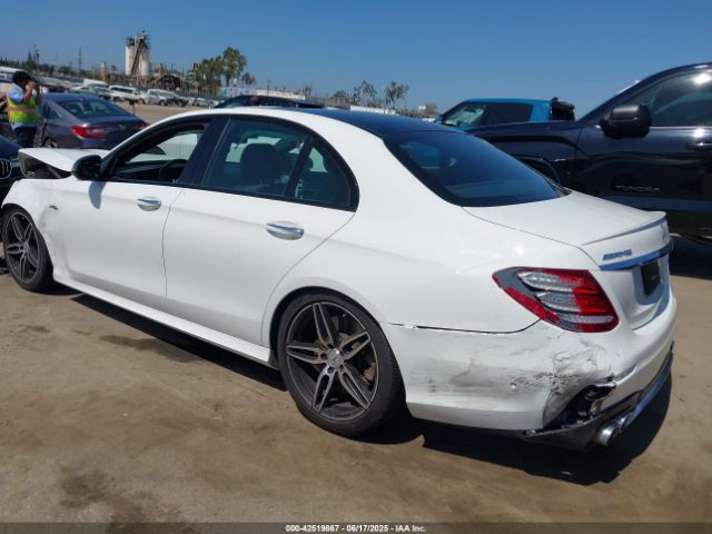 WDDZF6BBXKA493065 Mercedes-Benz m256