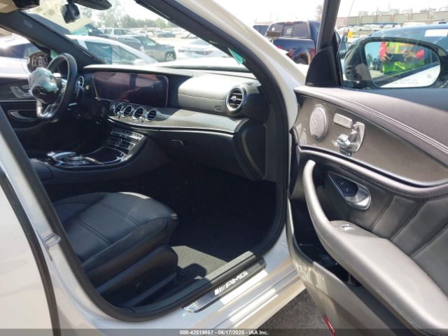 WDDZF6BBXKA493065 Mercedes-Benz m256