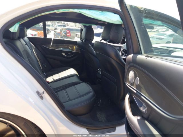 WDDZF6BBXKA493065 Mercedes-Benz m256