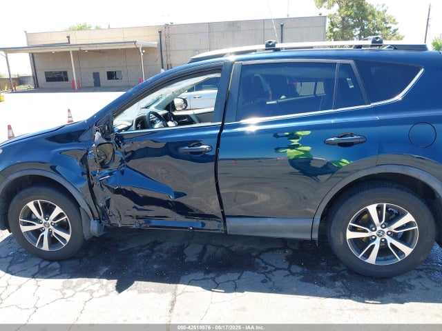 Toyota 2ar-fe 2017 2T3RFREV5HW563485 Image 14