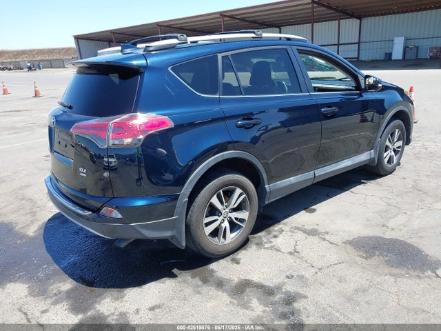 Toyota 2ar-fe 2017 2T3RFREV5HW563485 Image 4