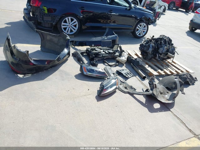 3VW5S7AJ4EM354802 Volkswagen Jetta