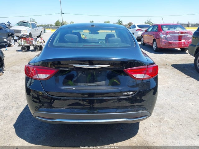 1C3CCCAB6GN131683 Chrysler 2016