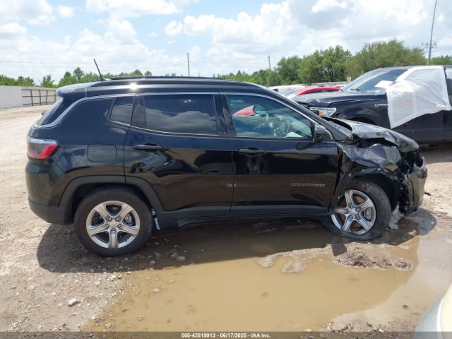 3C4NJDBN4RT607618 Jeep Compass Latitude 4x4