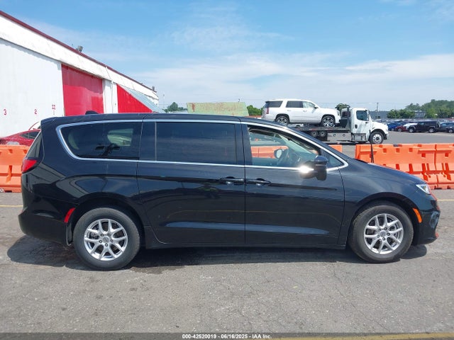 Chrysler Pacifica Touring L 2023 2C4RC1BG8PR627642 Image 13