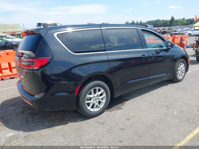 2023 CHRYSLER PACIFICA 2C4RC1BG8PR627642 Photo 3