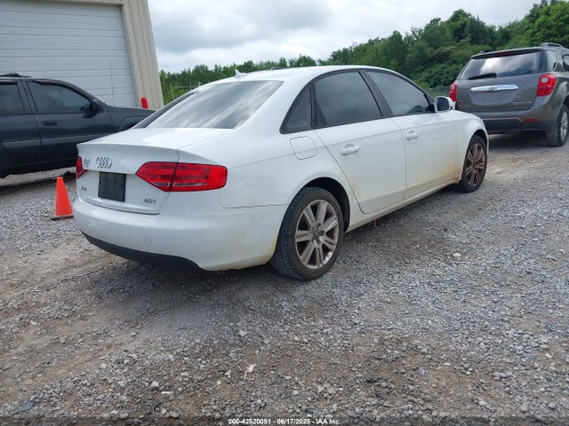 2011 AUDI A4 WAUAFAFL5BN037896 Photo 3