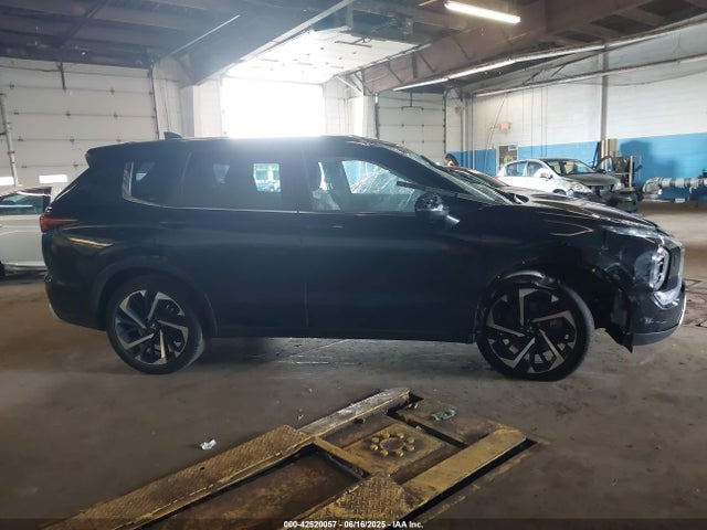 JA4J4UA82NZ062758 Mitsubishi Outlander