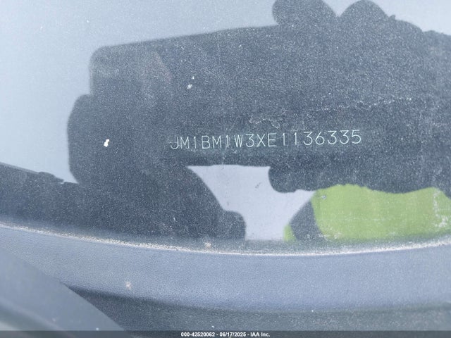 JM1BM1W3XE1136335 Mazda py