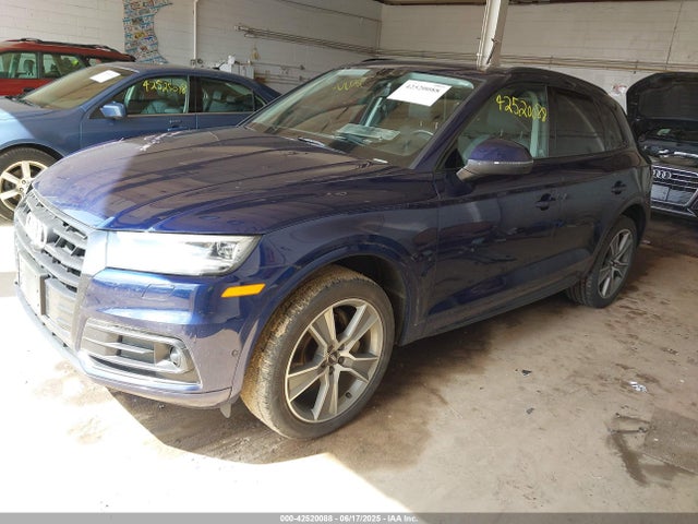 2019 AUDI Q5 WA1CNAFY8K2033556 Photo 1