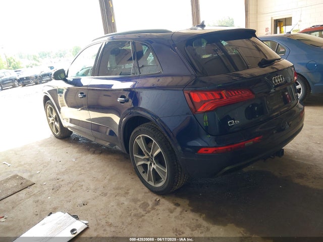 2019 AUDI Q5 WA1CNAFY8K2033556 Photo 2