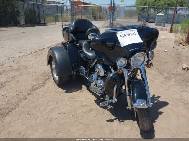 2011 HARLEY-DAVIDSON FLHTCUTG 1HD1MAM17BB851591