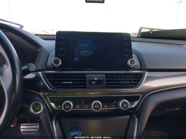 Honda l15be 2018 1HGCV1F3XJA225237 Image 17