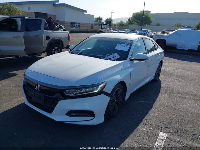 Honda l15be 2018 1HGCV1F3XJA225237 Image 2