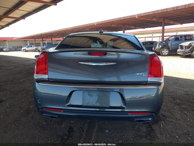 2C3CCAPT6HH511928 Chrysler 300