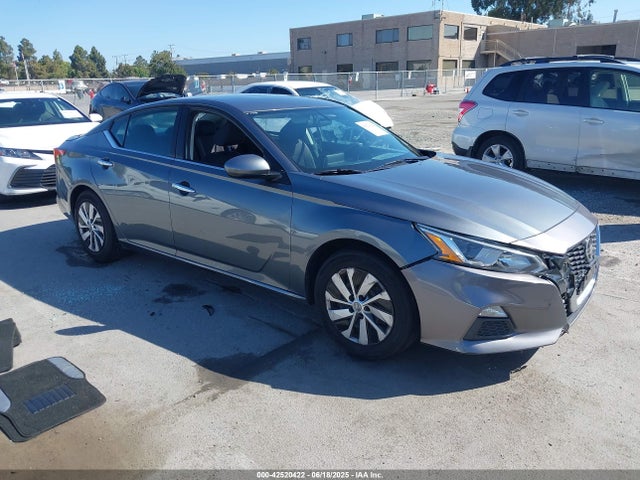 Nissan 2020 2020 1N4BL4BV9LC223162 Image 1