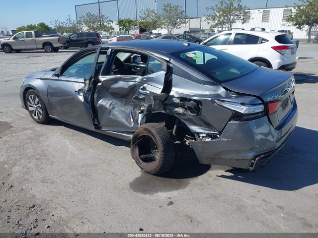 Nissan 2020 2020 1N4BL4BV9LC223162 Image 3
