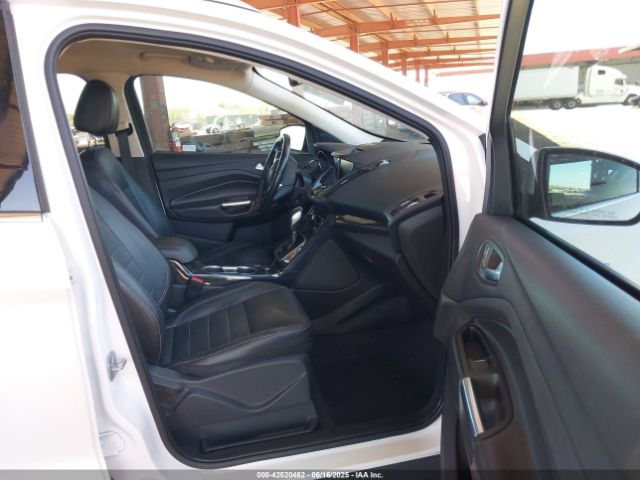 1FMCU0J99EUA63222 Ford 2014