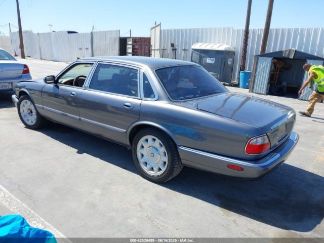 2002 JAGUAR XJ8 SAJDA25B02MF43482 Photo 2