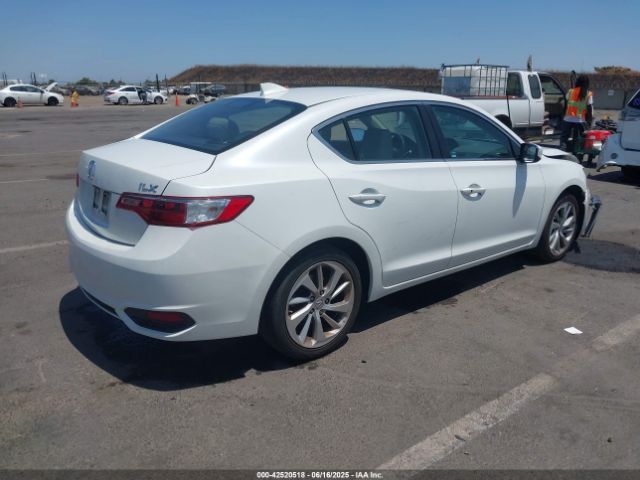 2018 ACURA ILX 19UDE2F3XJA009432 Photo 3