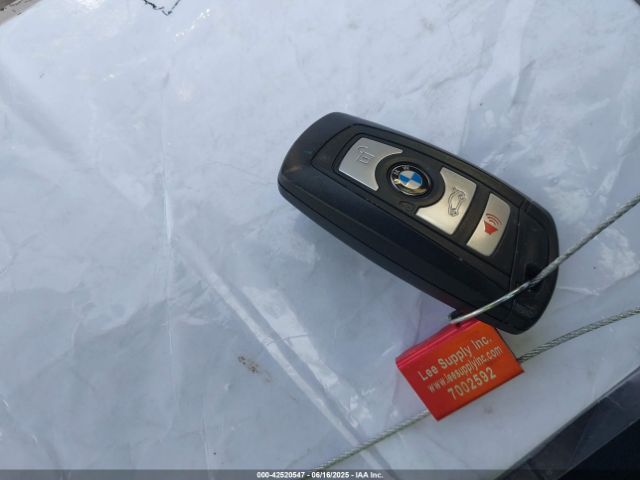 WBA8E1G51GNT35970 BMW 2016