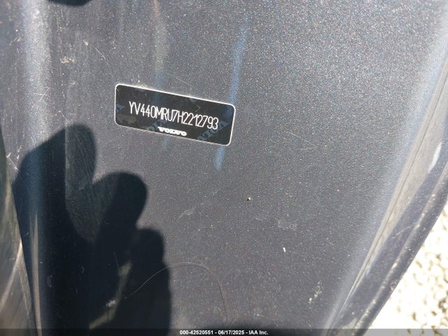 YV440MRU7H2212793 Volvo b42204t
