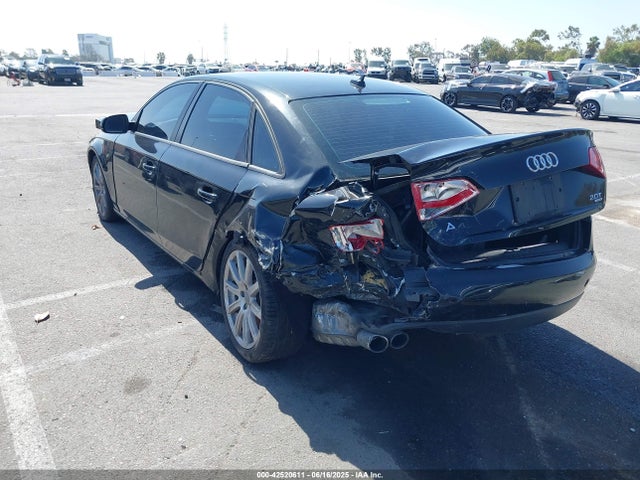 2011 AUDI A4 WAUDFAFL8BN010463 Photo 2