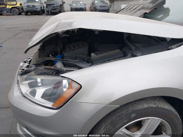 Volkswagen 2015 2015 3VW2A7AUXFM073024 Image 19