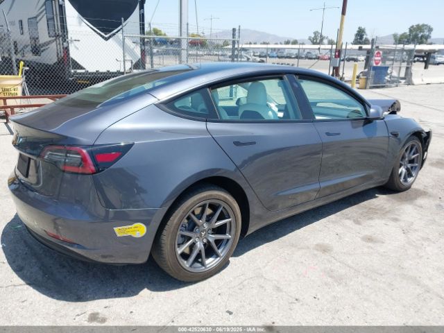 2021 TESLA MODEL 3 5YJ3E1EA8MF928717 Photo 3