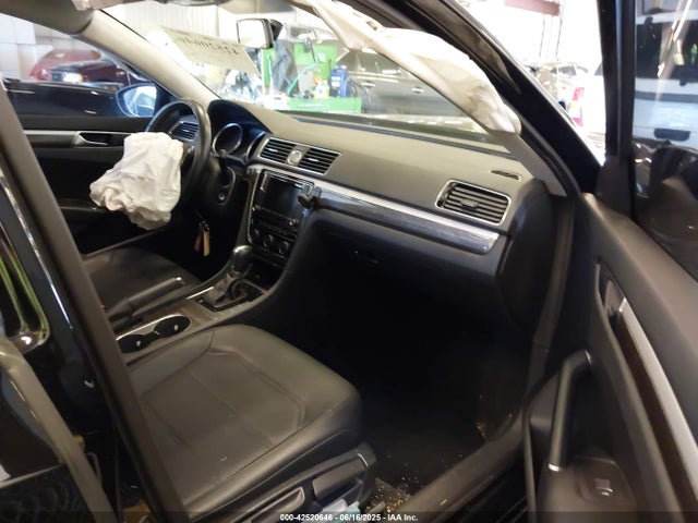 1VWBT7A37GC056637 Volkswagen 2016