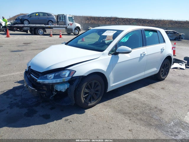 3VWG57AU1KM018692 Volkswagen 2019