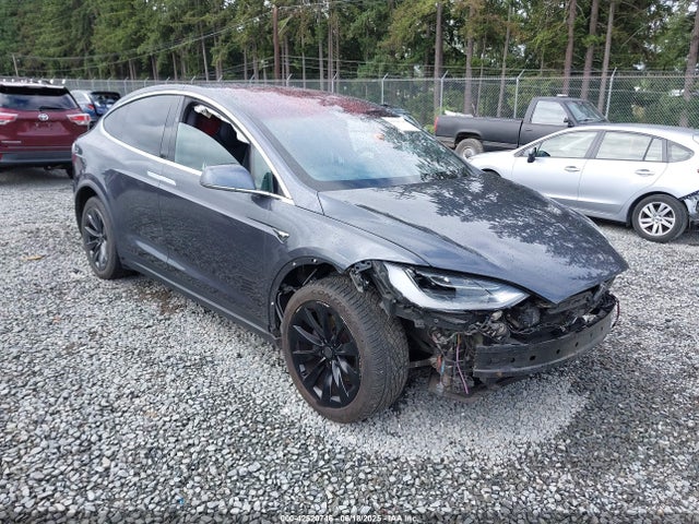 2019 TESLA MODEL X 5YJXCAE20KF152371 Photo 0