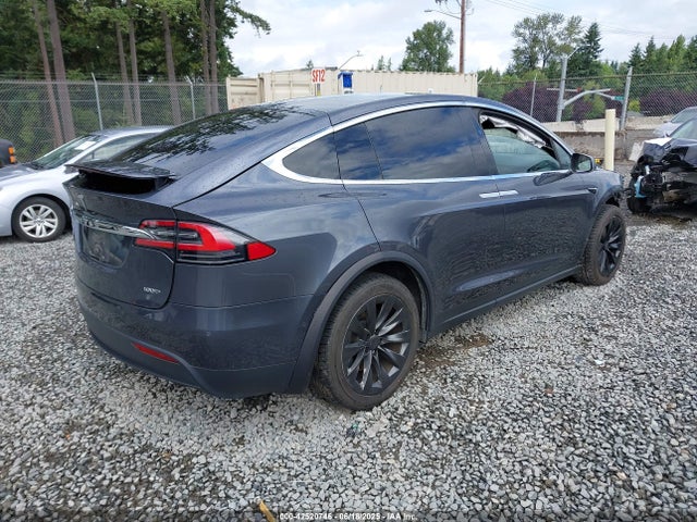 2019 TESLA MODEL X 5YJXCAE20KF152371 Photo 3