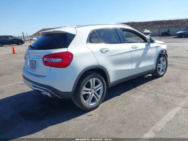 2015 MERCEDES-BENZ GLA 250 WDCTG4GB2FJ149546 Photo 3