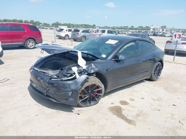 Tesla MODEL 3 2024 5YJ3E1ET3RF769257 Image 2