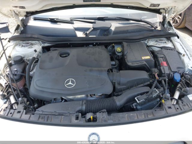 WDCTG4EB1FJ136886 Mercedes-Benz GLA-Class