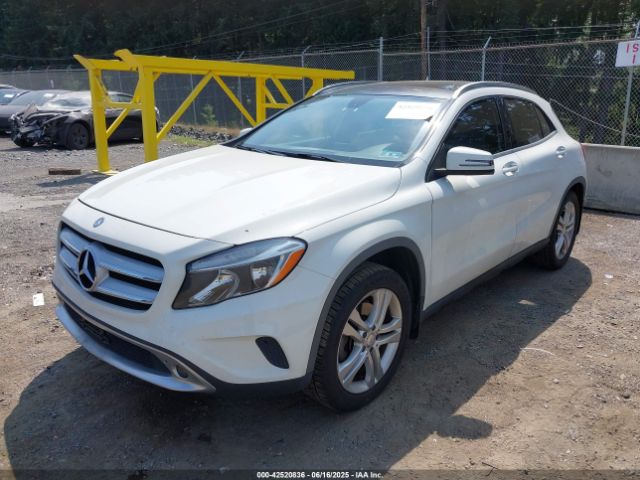 WDCTG4EB1FJ136886 Mercedes-Benz GLA-Class