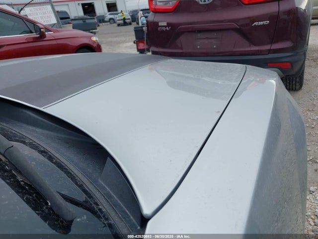 2G1FE1E39E9239749 Chevrolet lfx