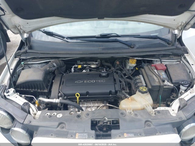 1G1JA6SHXF4134063 Chevrolet luw