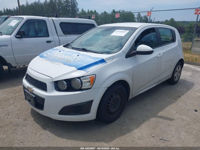 1G1JA6SHXF4134063 Chevrolet luw