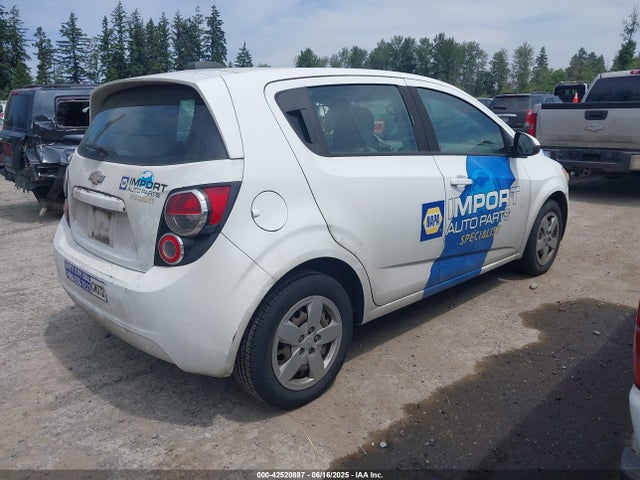 1G1JA6SHXF4134063 Chevrolet luw