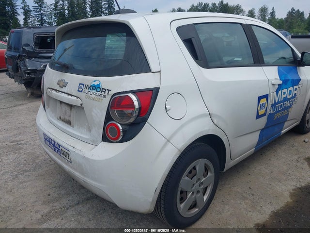 1G1JA6SHXF4134063 Chevrolet luw