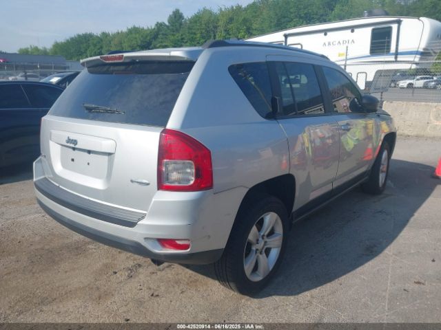 2013 JEEP COMPASS 1C4NJDEB8DD190326 Photo 3