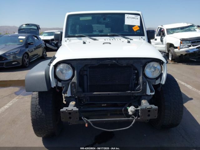 1C4BJWDG4GL288615 Jeep Wrangler