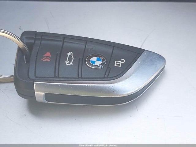 WBXJG7C0XM5S81451 BMW X1