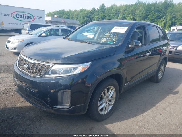 5XYKTCA60EG526747 KIA SORENTO LX