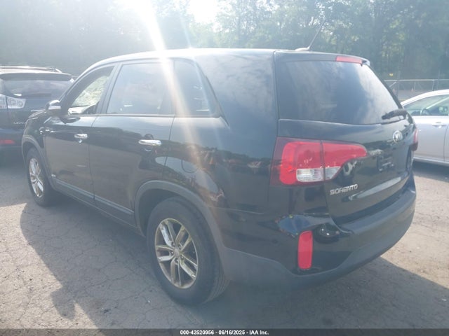 5XYKTCA60EG526747 KIA SORENTO LX