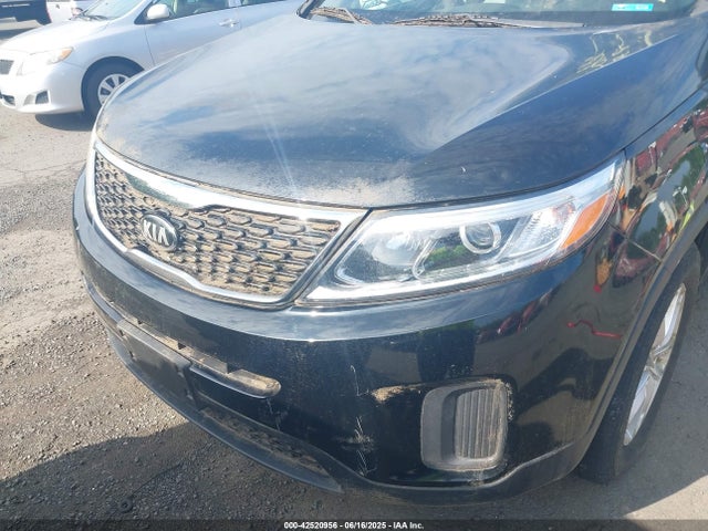5XYKTCA60EG526747 KIA SORENTO LX