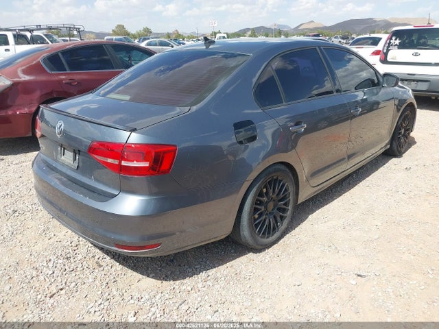 3VW1K7AJ7FM274555 Volkswagen 2015