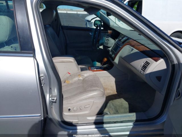 2011 CADILLAC DTS 1G6KH5E62BU117329 Photo 4